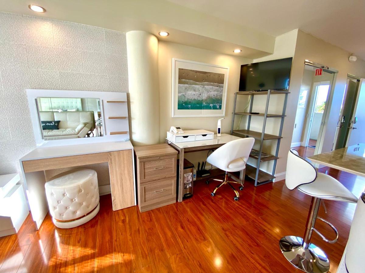Modern Waterfront Apartment With Miami Skyline View, Free Parking 5 Mins Drive To Miami Beach Eksteriør bilde