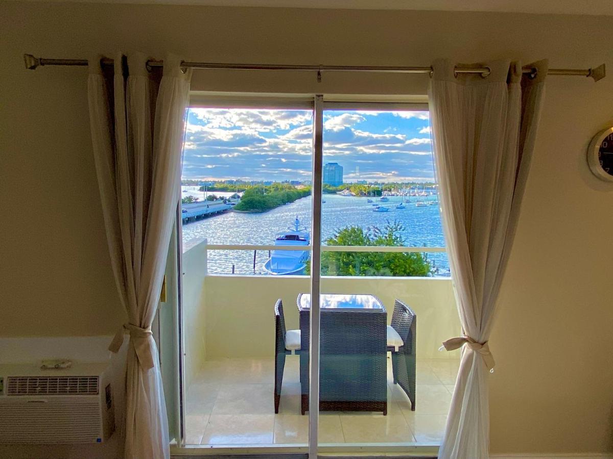 Modern Waterfront Apartment With Miami Skyline View, Free Parking 5 Mins Drive To Miami Beach Eksteriør bilde